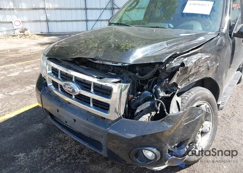 2012 Ford Escape Limited z USA, uszkodzony, nr VIN 1FMCU0EG8CKC28663